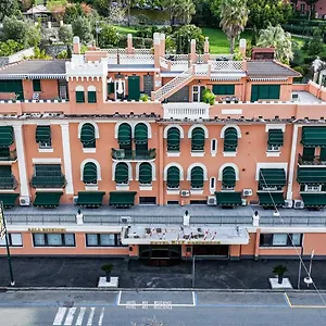 Rex 3*, Genova Italia
